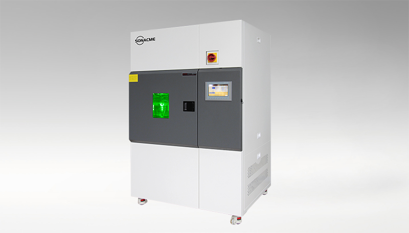 Large Xenon Test Chamber